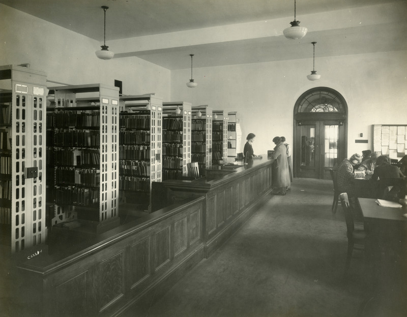 The first floor of the new Library opened on January 6, 1925, and a month later, the rest of the building
opened to the public. The building had a capacity of 150,000 volumes and seating for serval hundred
patrons. With this new space, many of the departmental libraries established in 1913 were closed. The books were moved to the new Library to facilitate centralized library services.